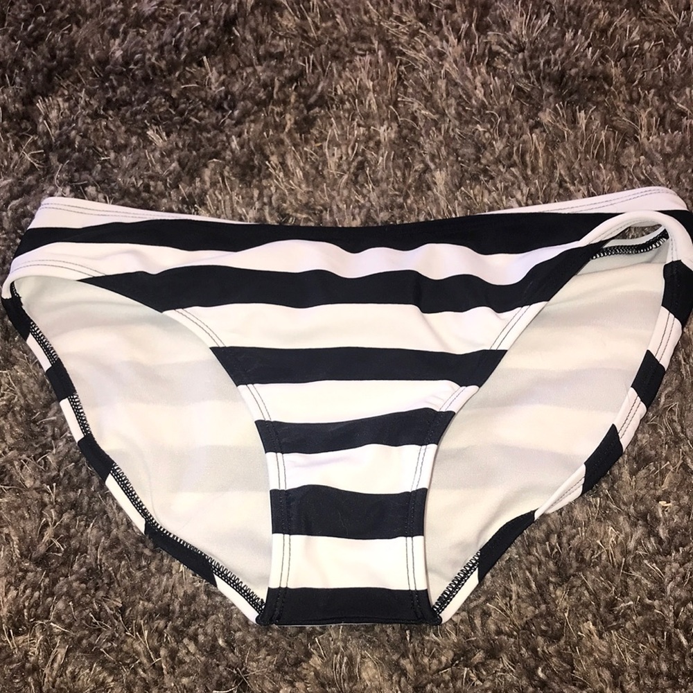 Bathing suit bottoms